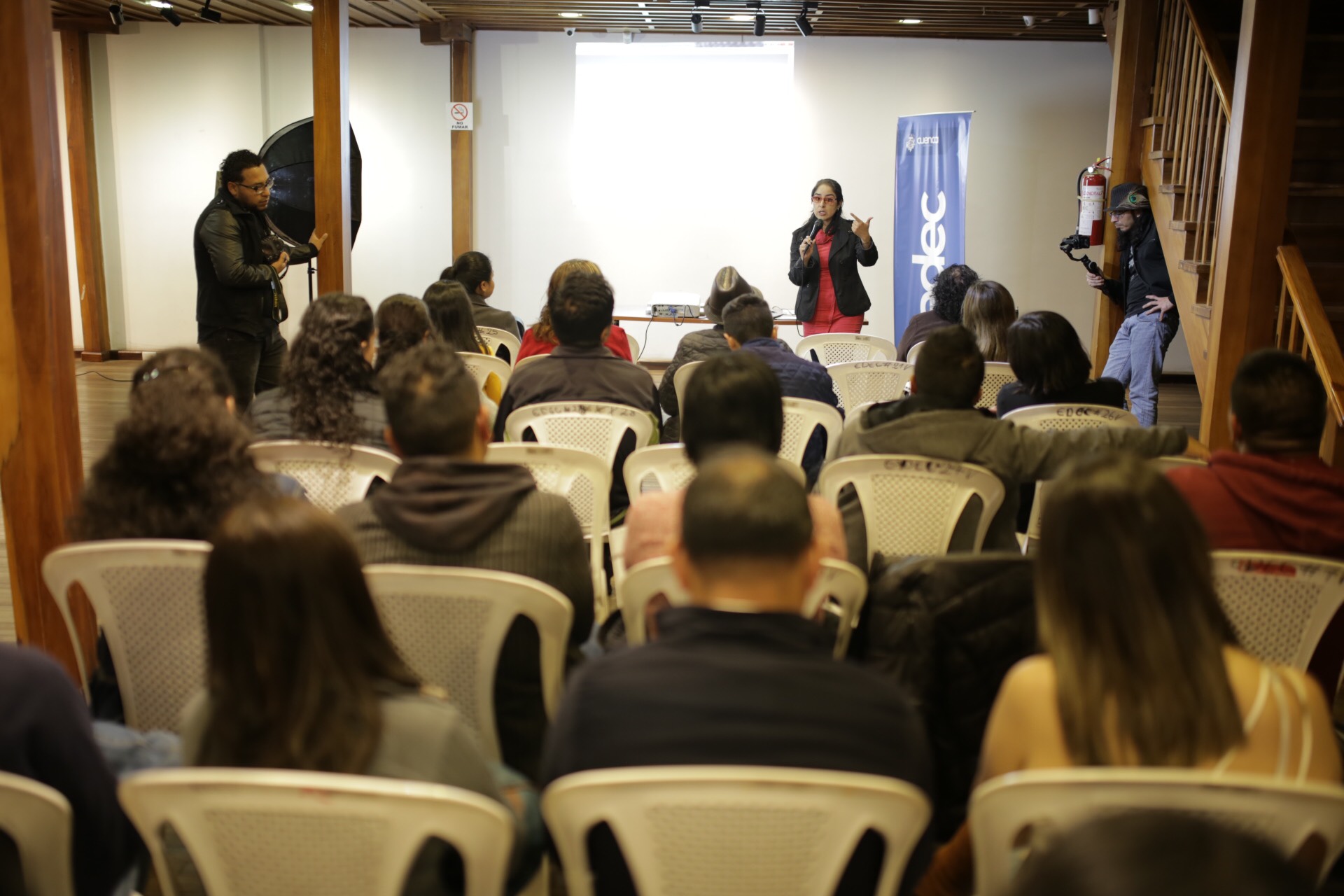 “Creando la imagen para tu emprendimiento".